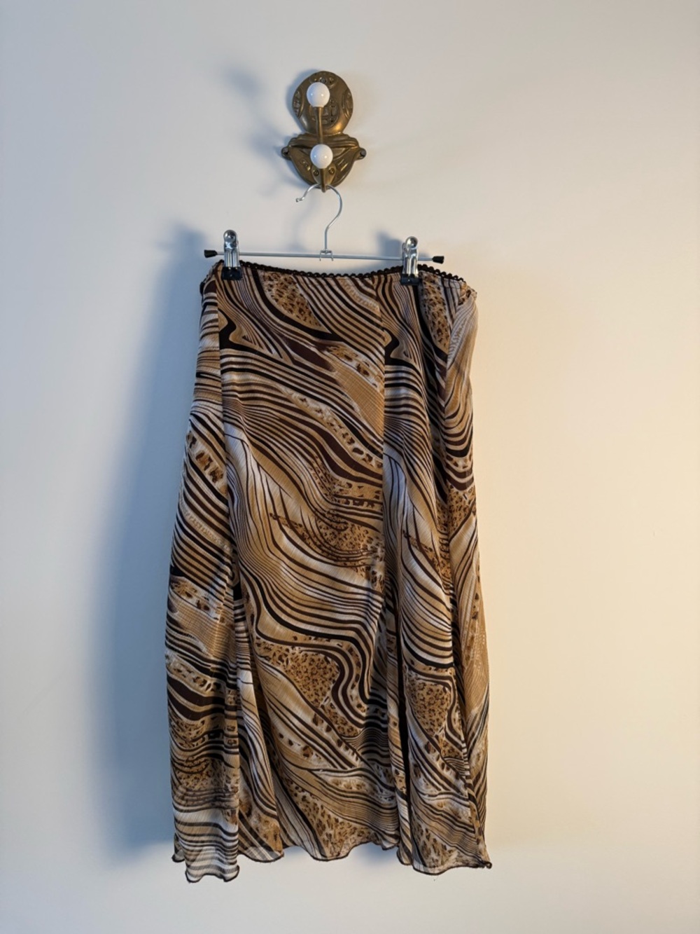 Vintage light weight midi skirt with animal print